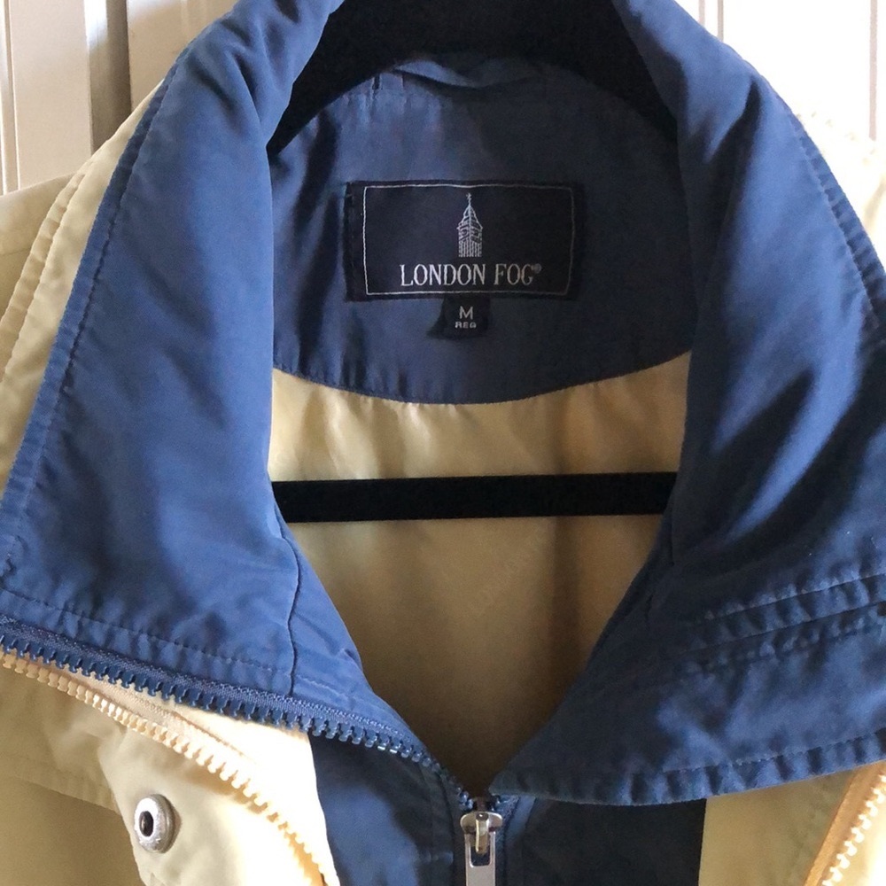 London Fog - vintage spring jacket. Butter yellow + navy blue. Windbreaker.